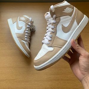 Mid Tan Gum Jordan 1 Mens 8.5